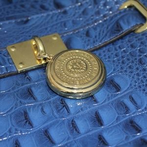 Anne Klein Alligator Purse Design
